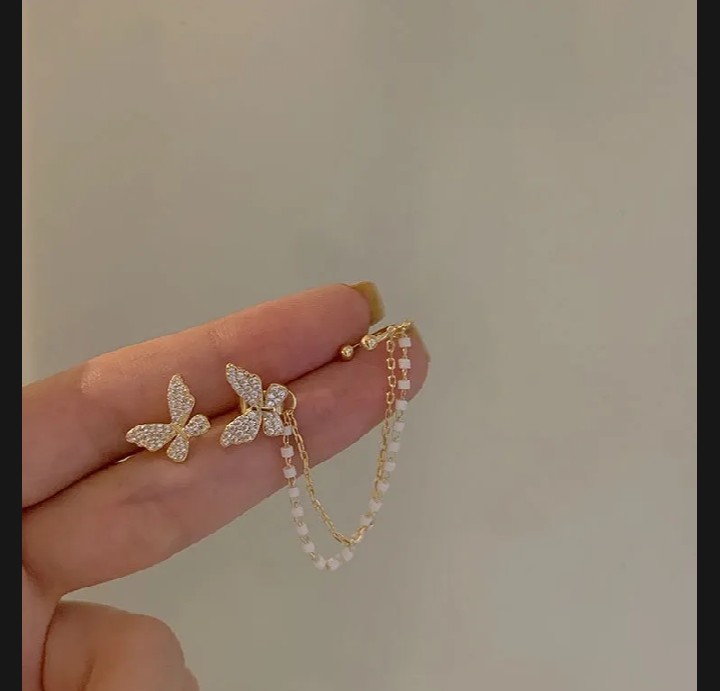 Ladies Fashion Rhinestone Butterfly Chain Earrings Punk Personality All-match Exquisite Asymmetrical Ear Clip