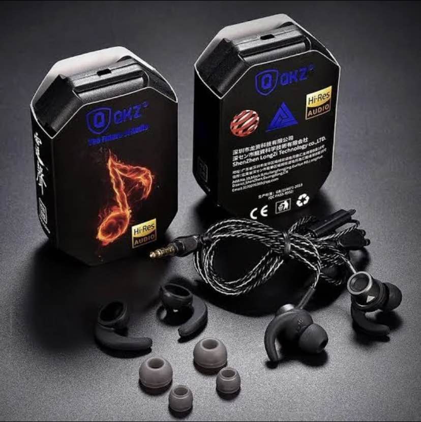 QKZ DM10 HiFi Ear Phone Metallic Earbuds Stereo BASS Metal in-Ear Earphone Noise Cancelling Headsets DJ In Ear Earphones