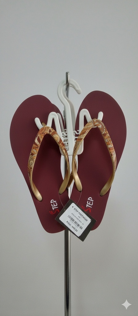 Step Footwear|size 31