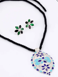 Mina Detailed Silver Necklace Set