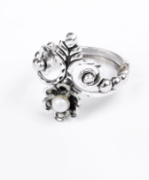 Pearl Studded Silver Ring