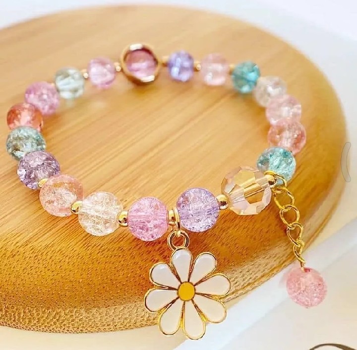 Stylish Hand Bracelet Design for Girls