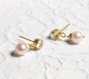 White Pearl Zircon Gold Earring