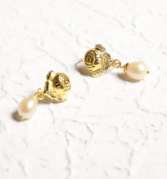 White Pearl Frosting Gold Earring