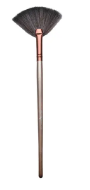 Finorio Beauty Planet Highlighter Fan Brush -